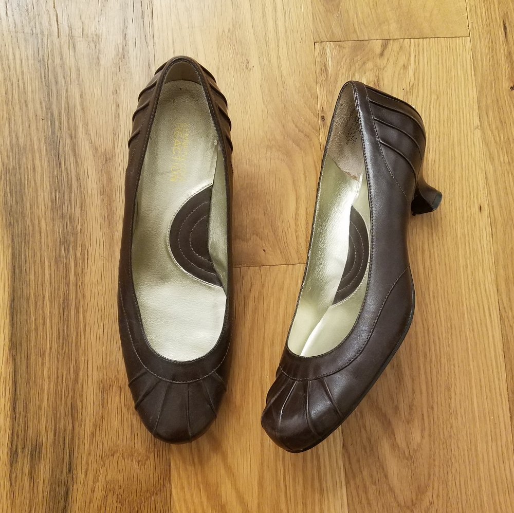 Kenneth Cole brown heels